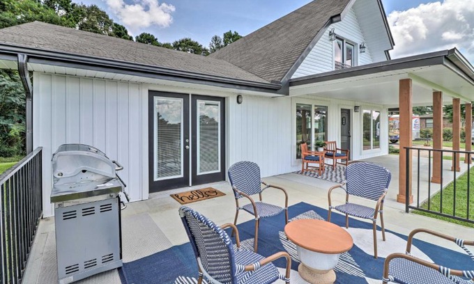 Bismarck Maison | 1 Mi to Marina and Golf Bismarck Home with Fire Pit!
