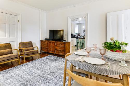 Needham Appartement | 1 Mi to Needham Center Square Pet-Friendly Apt!