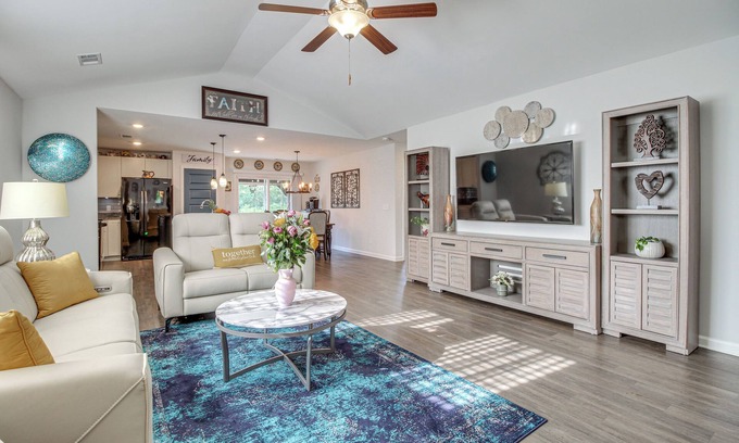 Eden Maison | 1 Mi to Shopping District: Chic Springfield Home