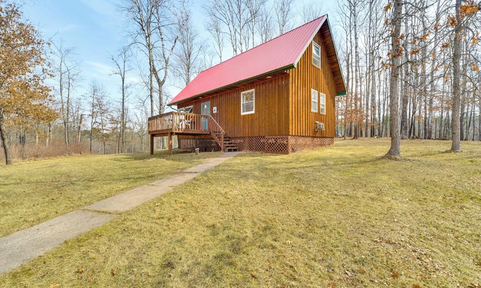 Trego Cabine | 1 Mi to South Twin Lake: Cabin w/Deck in Trego!
