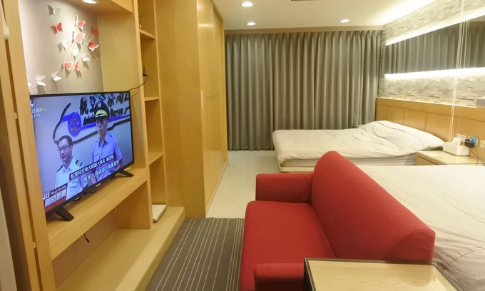 Ximending Appartement | 1 min to Ximen Metro (MRT) Station Exit 6