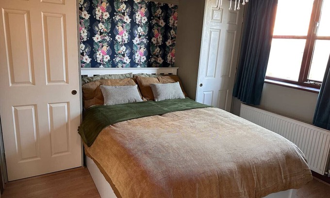 Stanford-le-Hope Appartement | 1 min walk to c2c station - free parking - 1 bed