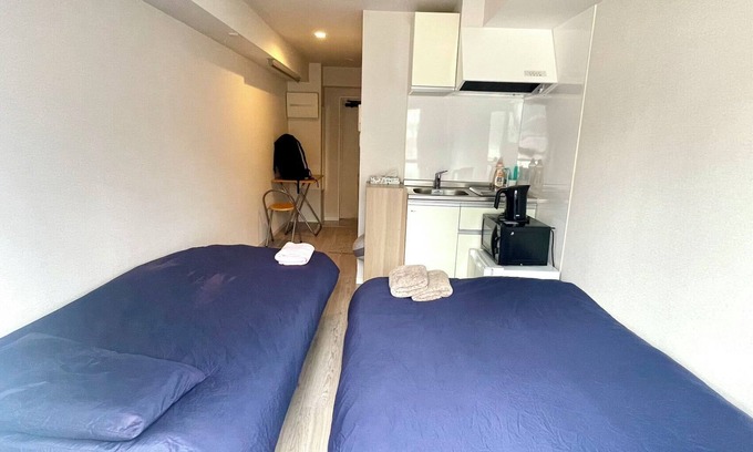 Nishi-Shinjuku Appartement | 1 room apartment beside Shinjuku Chuo Park, with separated bathroom and toilet