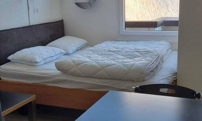 Savognin Appartement | 1 room apartment for 2 people with a view of the ski slope