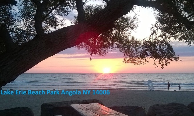 Lake Erie Beach Maison | *** Angola Location "Next Door" Disponibilité toute l'année Buffalo Bills Weekends !!!