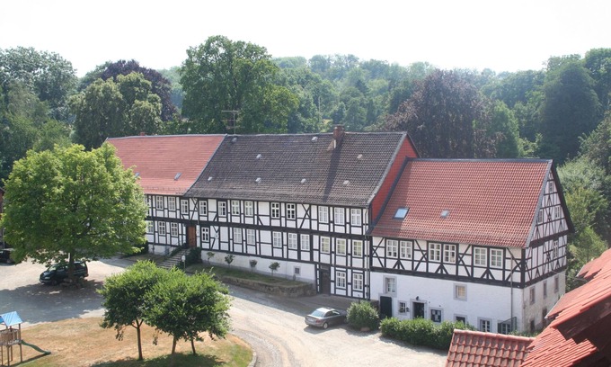 Liebenburg Appartement | 1 Zimmer Wohnung auf Idyllischem Rittergut