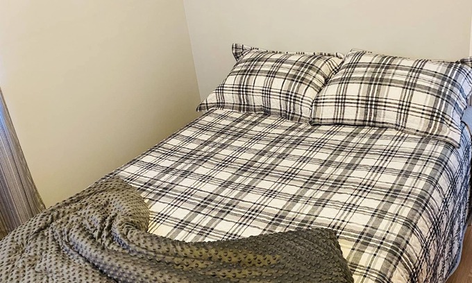 McNamee Cabine | 10 Acre Nature Getaway - Cottage on the Miramichi River w/ Walking Trail Access