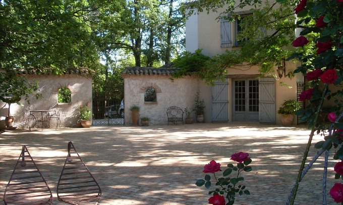 Lauzerte Maison | 10 ' de Montcuq Calme Campagne Vues magnifiques Piscine Spa