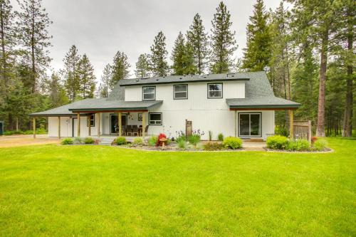 Kootenai County Maison | 10 Mi to Silverwood Secluded Getaway!