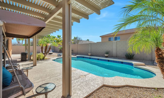 Mesa Maison | 10 min to Bell Bank Park, 5 min to Eastmark, Hiking, and Activities!