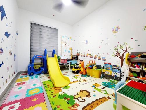 Shah Alam Appartement | 10 min to Subang Airport Free Wi-fi Carpark
