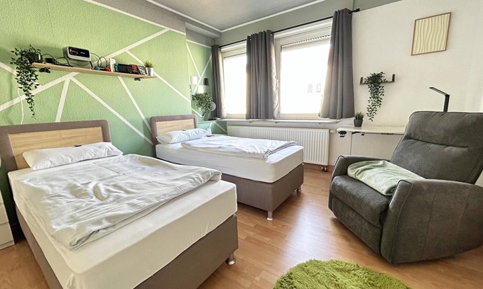 Dudweiler Appartement | 10 min to the university | luxury! Cinema! BBQ! Balcony! Center