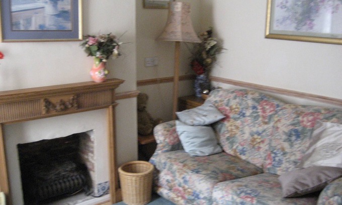 St Albans Cottage | *10 % off wk/m* Quirky peaceful haven character cottage conservation area.