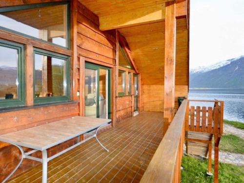Gjemnes Municipality Maison | 10 person holiday home in EIDSVÅG