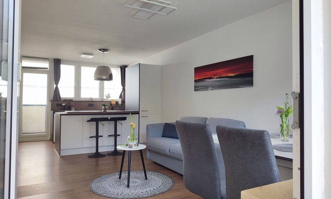 Ulm Appartement | 100 m zum Ulmer Münster: 57m² Wohnung an der Blau - Hochwertige Ferienwohnung