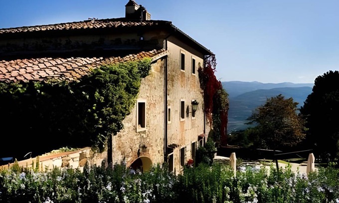 Pontassieve Maison | 100 m² Longère ∙ 2 chambres ∙ 127 personnes