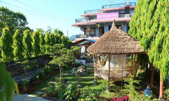 Pokhara Auberge | 100 m² Auberge de jeunesse ∙ 3 personnes