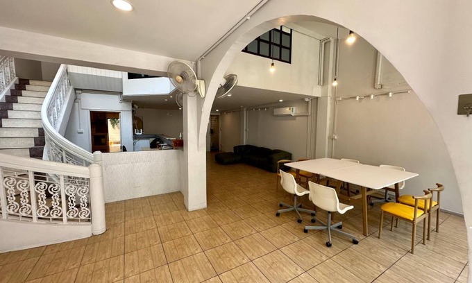 Embassy District Auberge | 100 m² Auberge de jeunesse ∙ 4 personnes