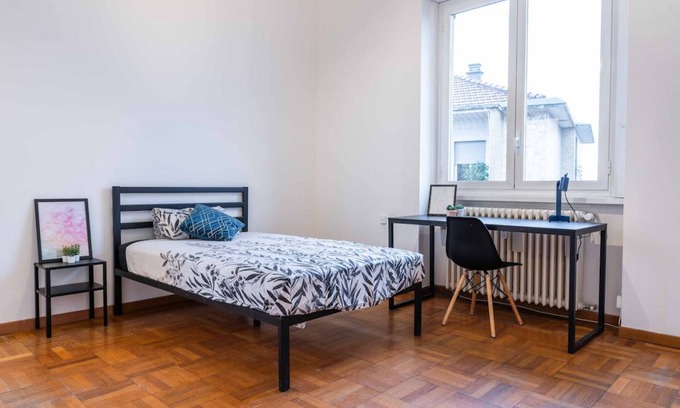 Ticinese Station Balnéaire | 100 m² Chambre privée ∙ 1 chambre ∙ 1 personne