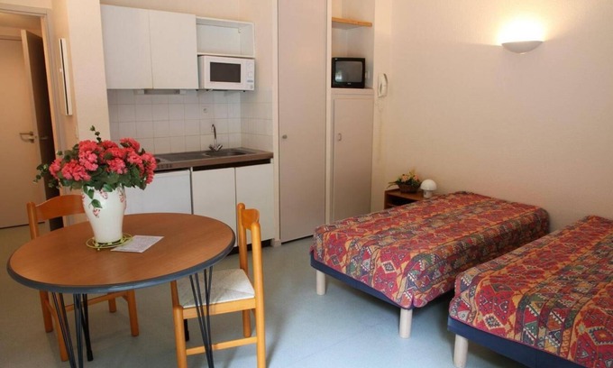 Aulus-les-Bains Appartement | Vue montagne, remise en forme, piscine, parking, télévision, 25m², Guzet