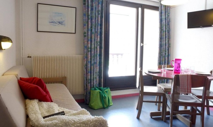 Ceillac Appartement | 300m du centre station, balcon, parking, télévision, casier à ski, 41m², Ceillac en Queyras
