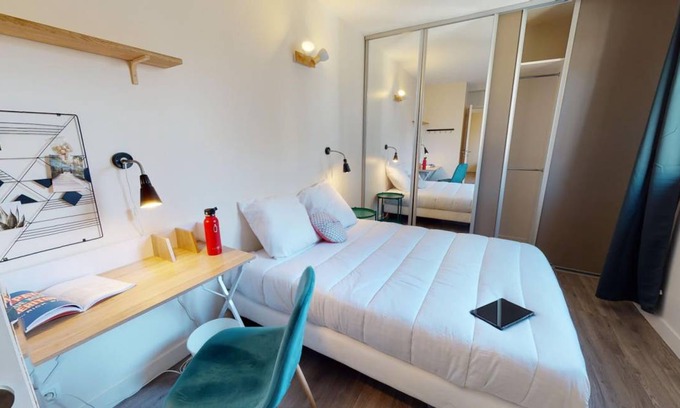 Quartier de la Salpetriere Station Balnéaire | 102 m² Chambre privée ∙ 1 chambre ∙ 1 personne