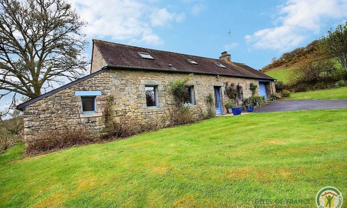 Mellionnec Maison | 103 m² Gîte ∙ 3 chambres ∙ 6 personnes