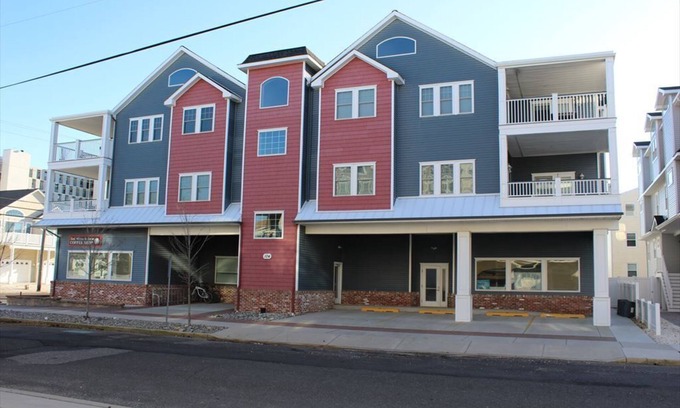 Sea Isle City Maison | 104 36th Street Unit 202
