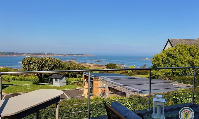 Ploubazlanec Maison | 104 m² Gîte ∙ 3 chambres ∙ 5 personnes