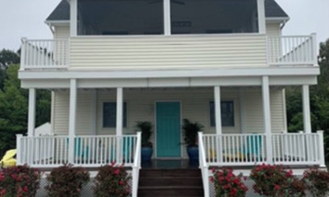 Broadkill Beach Maison | 105 Alabama Ave, Milton DE 19968 Beach house, steps from the beach