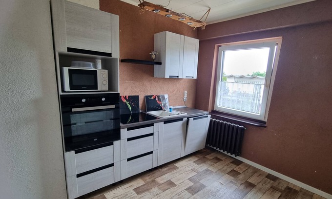 Neubukow Appartement | 105qm Ferienwohnung mit Ostseenähe, Ruhig Gelegen, bis 6 Personen