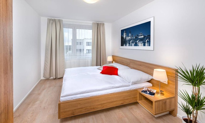 Prague 13 Appartement | 107 m² Résidence de tourisme ∙ 3 chambres ∙ 4 personnes