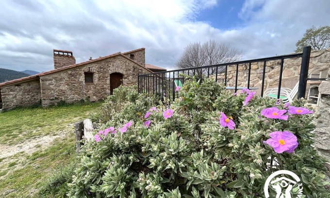 Saint-Laurent-de-Cerdans Maison | 112 m² Gîte ∙ 2 chambres ∙ 4 personnes