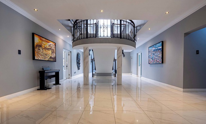 Northcliff Appartement | 11 Hotel Suites in Northcliff with AC, Wi-Fi, swimming pool & free breakfast.