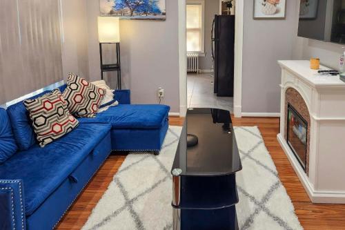 Teaneck Maison | 11 Mi to Manhattan Pet-Friendly Duplex with Yard!