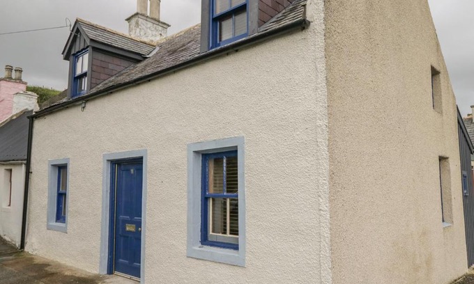 Banff Maison | 11 Village
