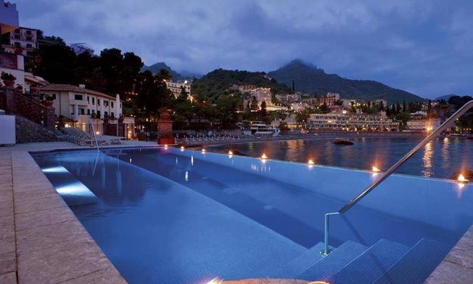 Mazzaro Hôtel | 110 m² Hôtel ∙ 2 chambres ∙ 127 personnes