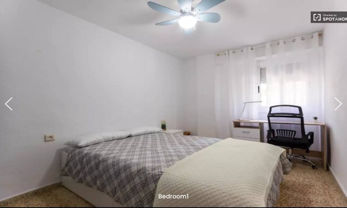 Godella Station Balnéaire | 110 m² Chambre privée ∙ 1 chambre ∙ 1 personne