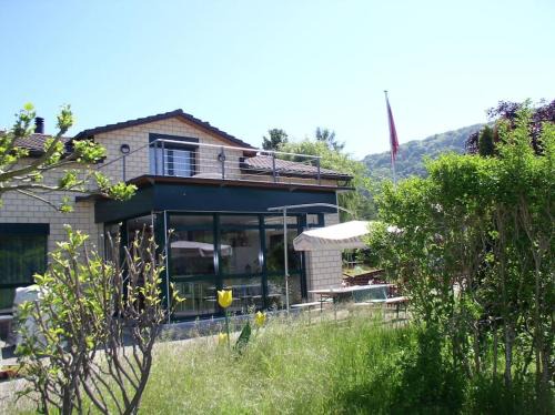 Cheyres-Chables Appartement | 110 m2 Wohnung mit Terrasse in Cheyres VIVARTE Feriencheyres