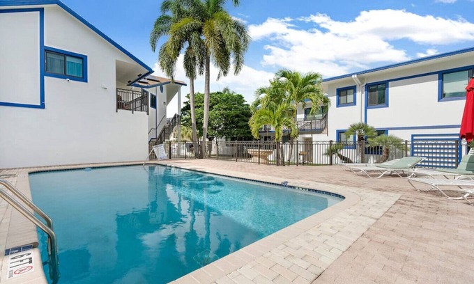 Nurmi Isles Maison | 111 #7 · Waterfront Pool House with Boat Rentals Available