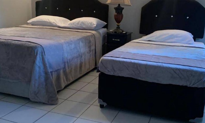 Piarco Lit Et Petit-Déjeuner | 1114 m² Chambre d'hôtes ∙ 5 personnes