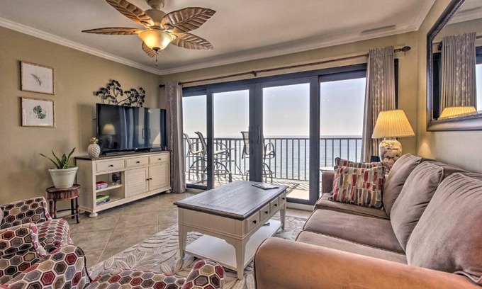 Lower Grand Lagoon Appartement | 11th-Floor PCB Condo with Ocean View, Walk to Dining