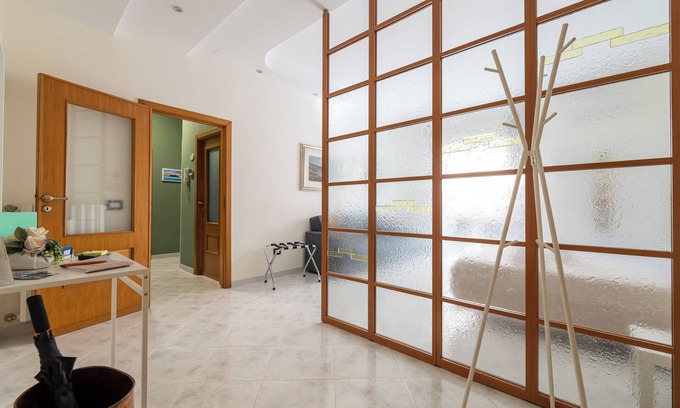 Bagnoli Appartement | 12 minutes from the historic center. 4 Bed 2 Room Apartment Maradona Stadium