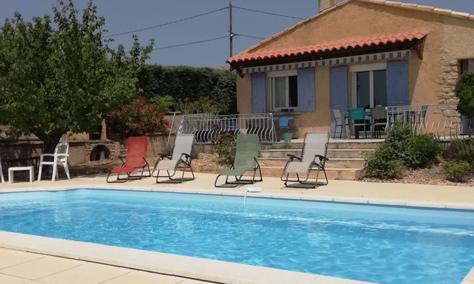 Rasteau Autre | 120 m² Logement ∙ 3 chambres ∙ 8 personnes