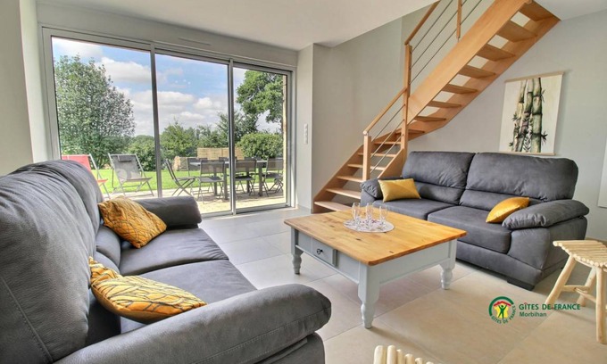 Pluvigner Maison | 120 m² Gîte ∙ 3 chambres ∙ 8 personnes