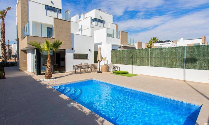 Guardamar del Segura Station Balnéaire | 120 m² Résidence de vacances ∙ 3 chambres ∙ 6 personnes
