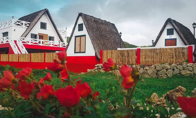 Pagudpud Station Balnéaire | 120 m² Résidence de vacances ∙ 3 chambres ∙ 14 personnes