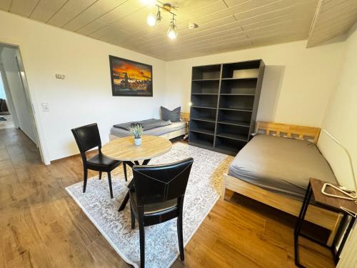 Siek Appartement | 120m² Apartment nahe A1 - 4 Schlafzimmern - 2 Bäder - Parkplatz, WLAN