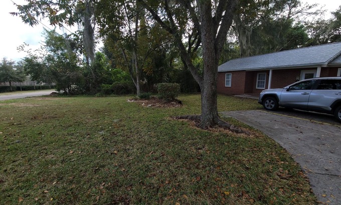 Tallahassee Maison | 126-House (10BR): a renovated duplex near FSU