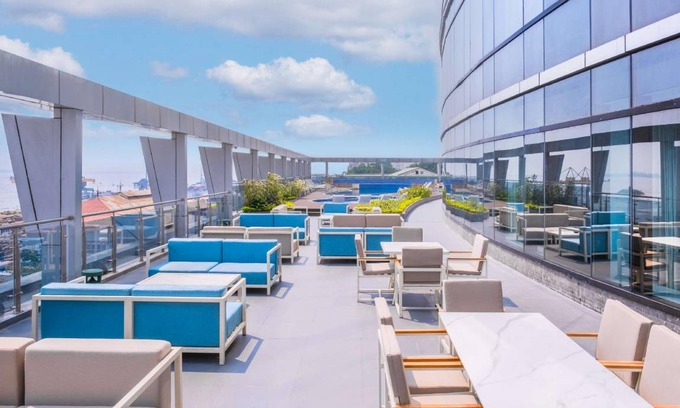 Gombe Hôtel | 126 m² Hôtel ∙ 2 chambres ∙ 127 personnes
